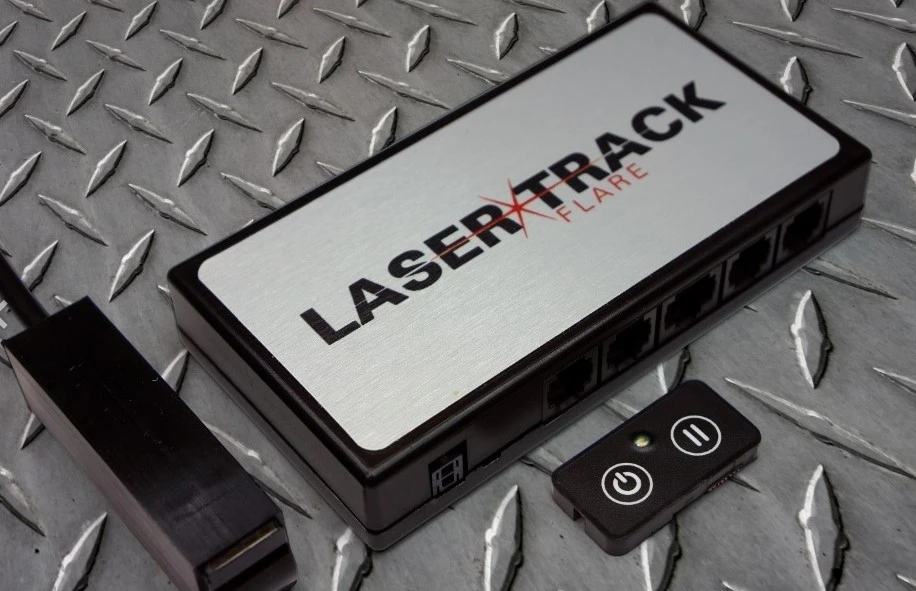 Toms Car HiFi - Flare Nummernschildtransponder (dual) 12 Toms Car HiFi - Flare Nummernschildtransponder (dual) – Bild 12